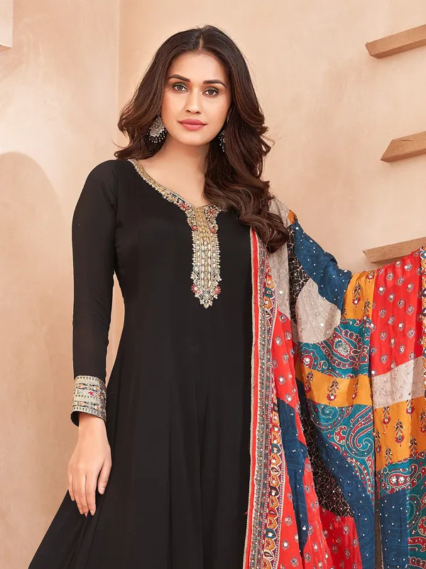 Festive black silk floor length suit with dupatta - Image 2