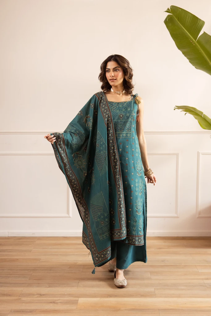 In the Box Items Included 1 kurta, 1 Bottom, 1 Dupatta General Brand The Style Story Fabric Viscose Rayon Additional Garments Dupatta Style Code 926 Bottom fabric Rayon Top type Kurta Bottom type Pyjama Pattern Embroidered Color Orange Occasion Casual, Festive & Party, Wedding