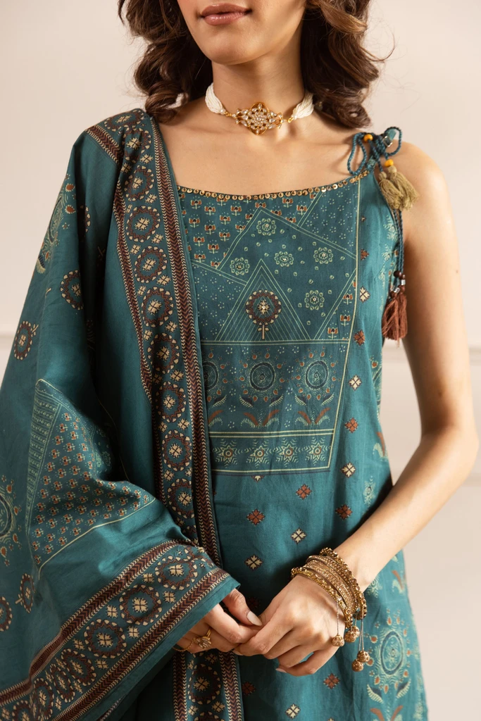 In the Box Items Included 1 kurta, 1 Bottom, 1 Dupatta General Brand The Style Story Fabric Viscose Rayon Additional Garments Dupatta Style Code 926 Bottom fabric Rayon Top type Kurta Bottom type Pyjama Pattern Embroidered Color Orange Occasion Casual, Festive & Party, Wedding - Image 2